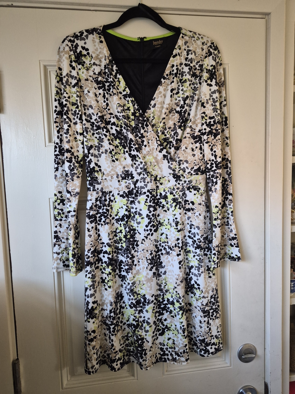 Laundry by Shelli Segal White Floral-Print Wrap Dress